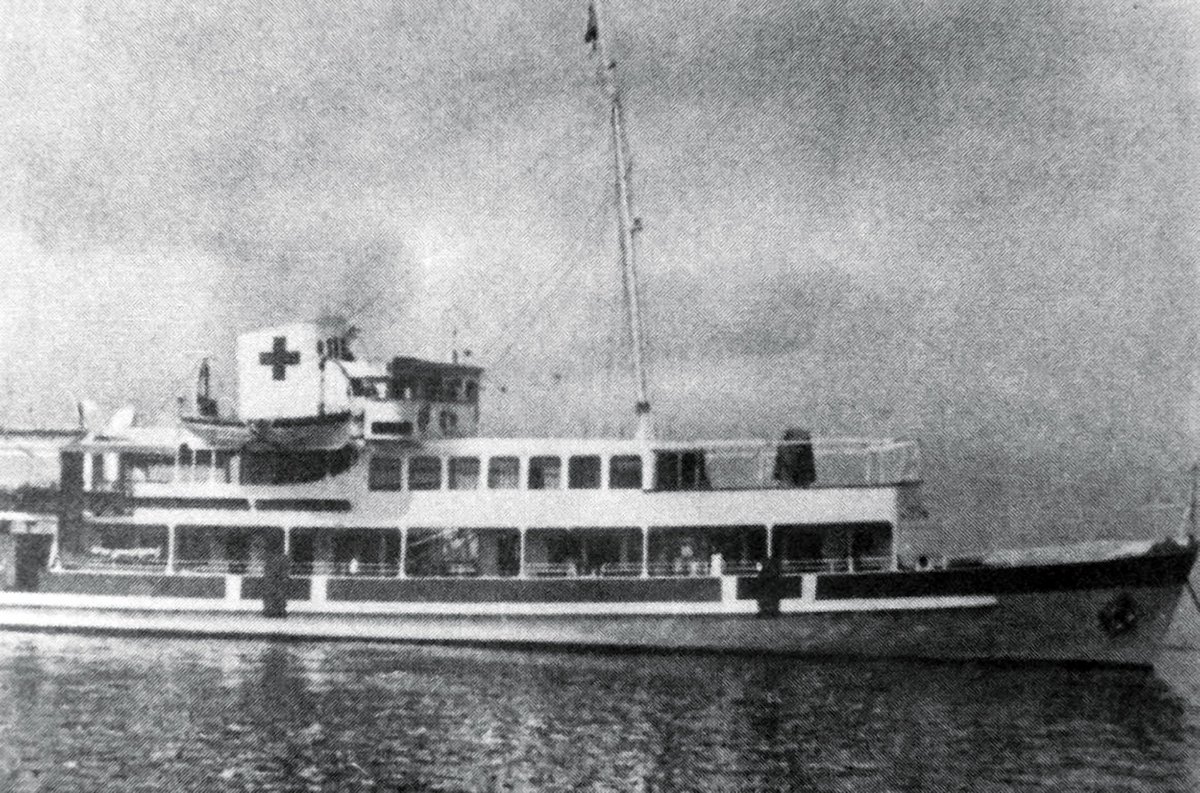 Το επιβατηγό "Laurana" ως διασωστικό κατά τη διάρκεια του Β΄Παγκοσμίου Πολέμου (φωτ.: Nereo Castelli).